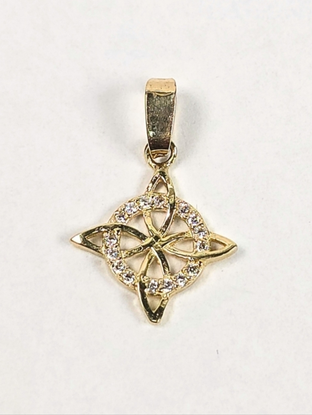 10K Gold Witch Knot Celtic Pendant Charm CZ Dije Nudo De Bruja 1.55cm